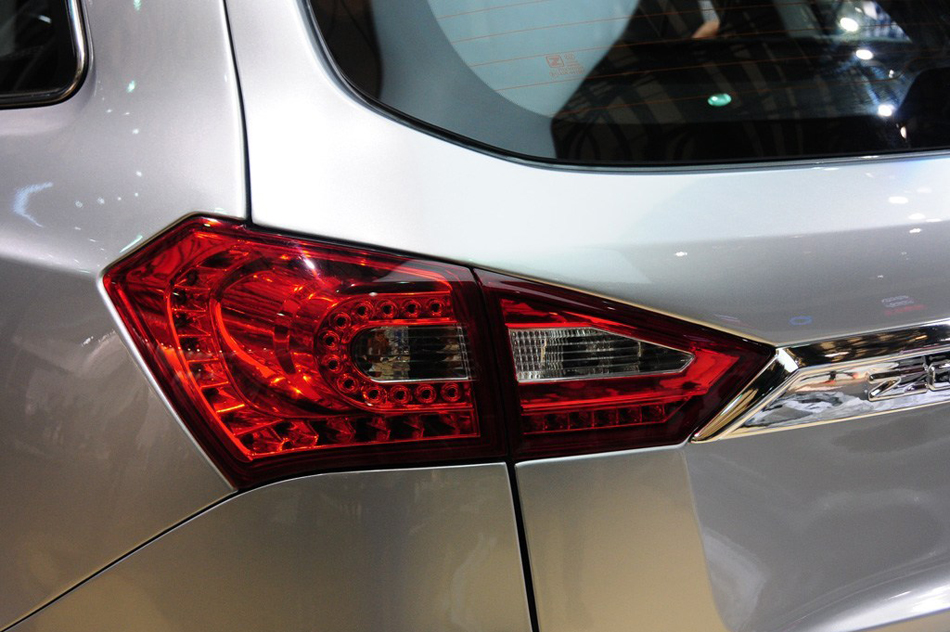 2013款 MT两驱豪华型 其他