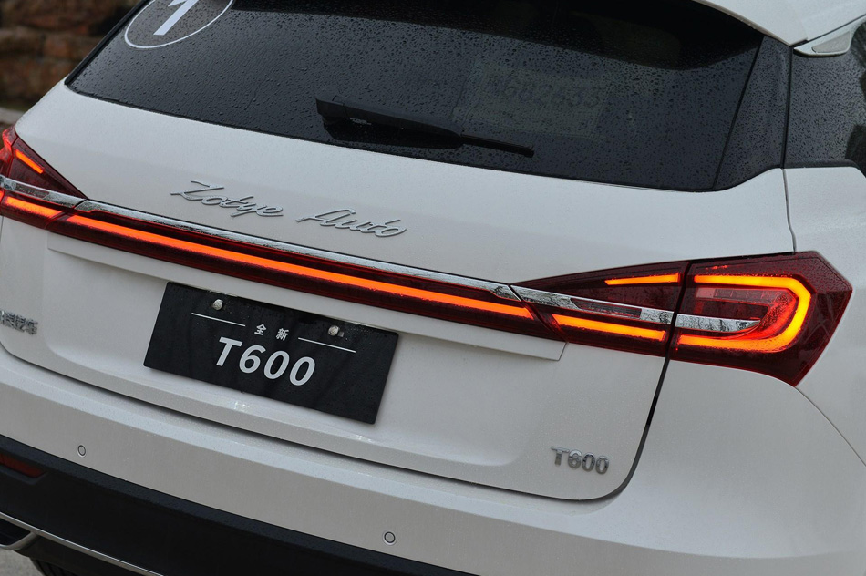 2019款 1.5T 自动尊贵型 细节