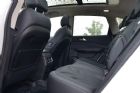 2019款 1.5T 自动尊贵型 座椅空间
