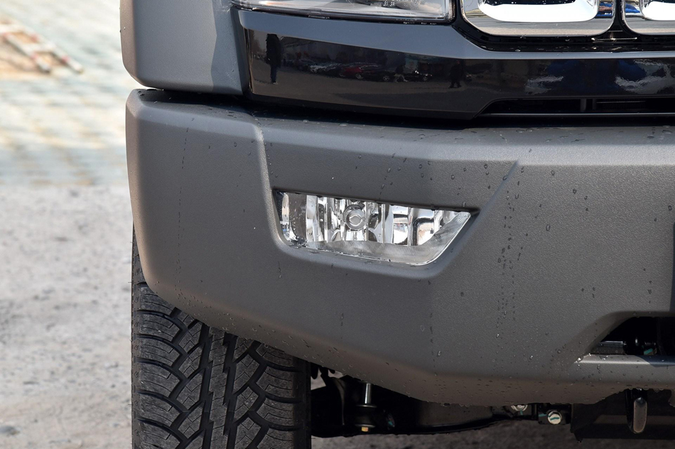 2018款 40L 2.0T 手动柴油四驱尊贵版 细节