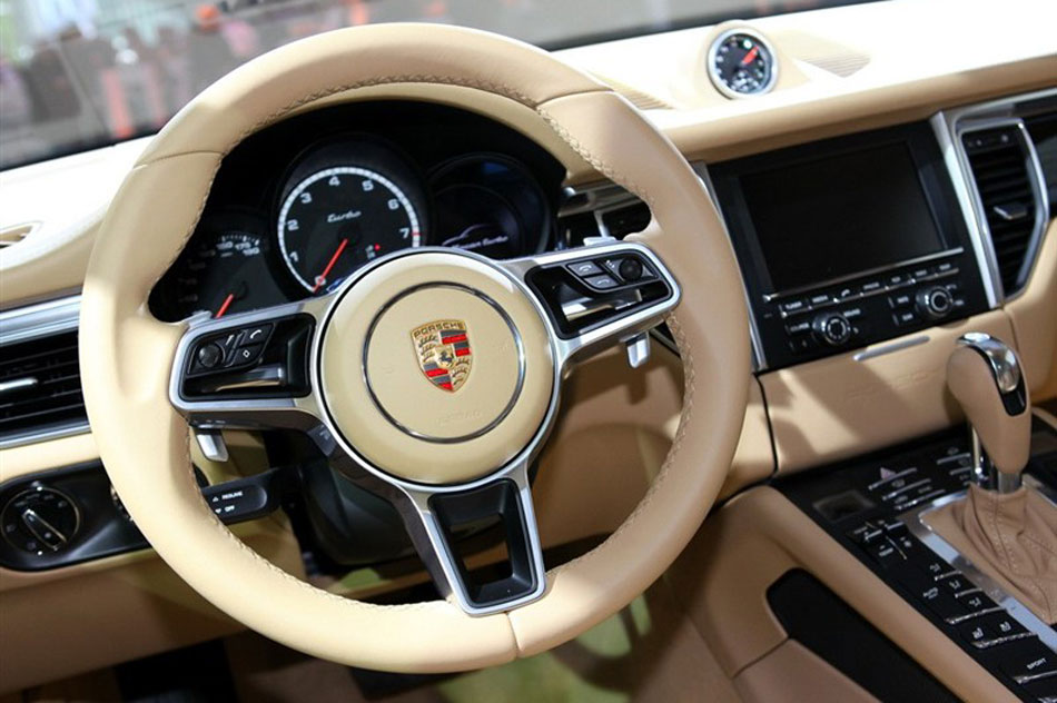 2014Macan Turbo