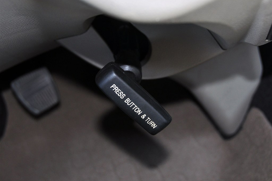 2013款 2.7L尊贵版 内饰