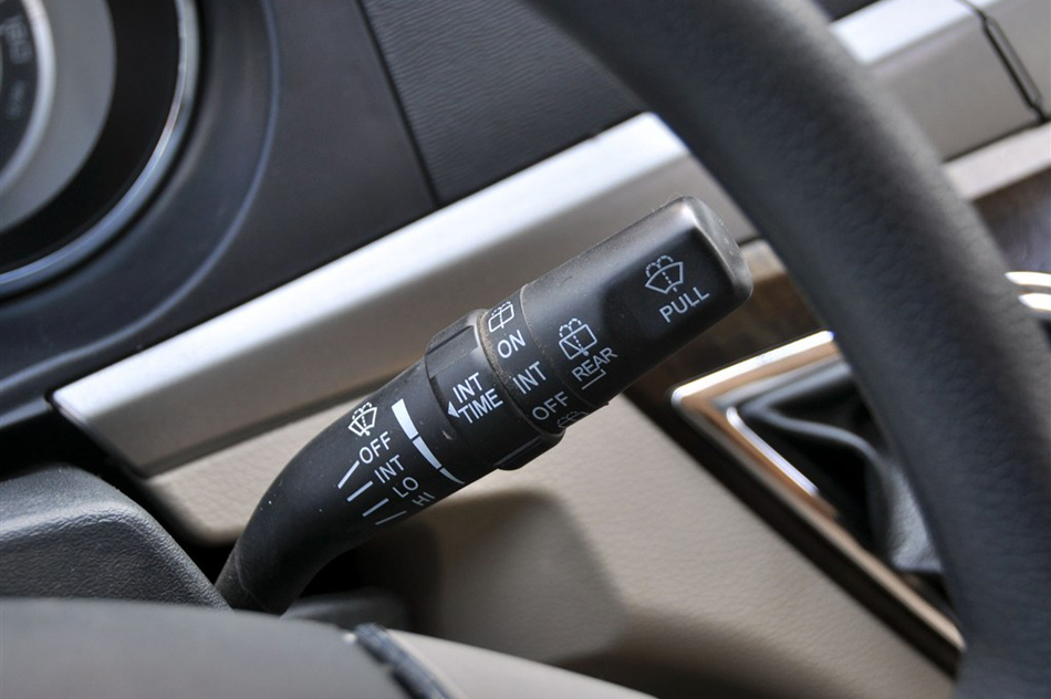 2013款 2.7L尊贵版 内饰