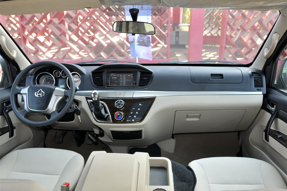 2013款 2.7L尊贵版 内饰