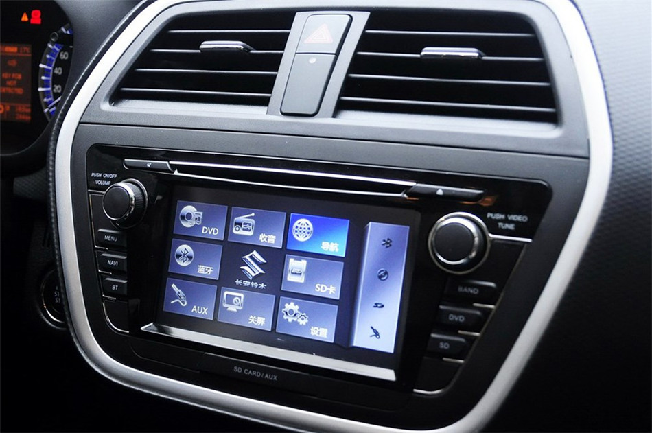 2014款 1.6L CVT尊贵型 内饰