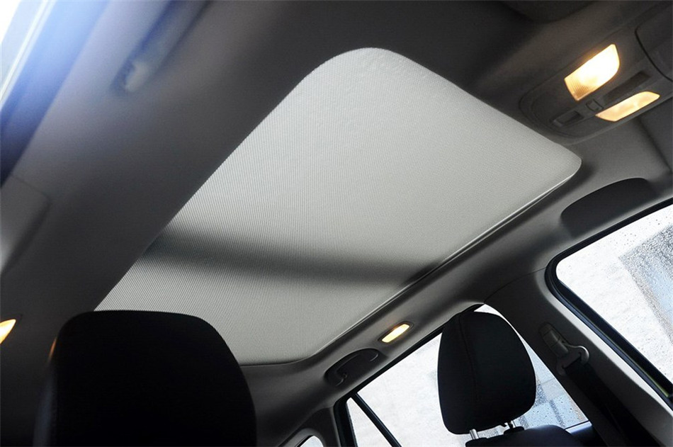 2014款 1.6L CVT尊贵型 座椅空间