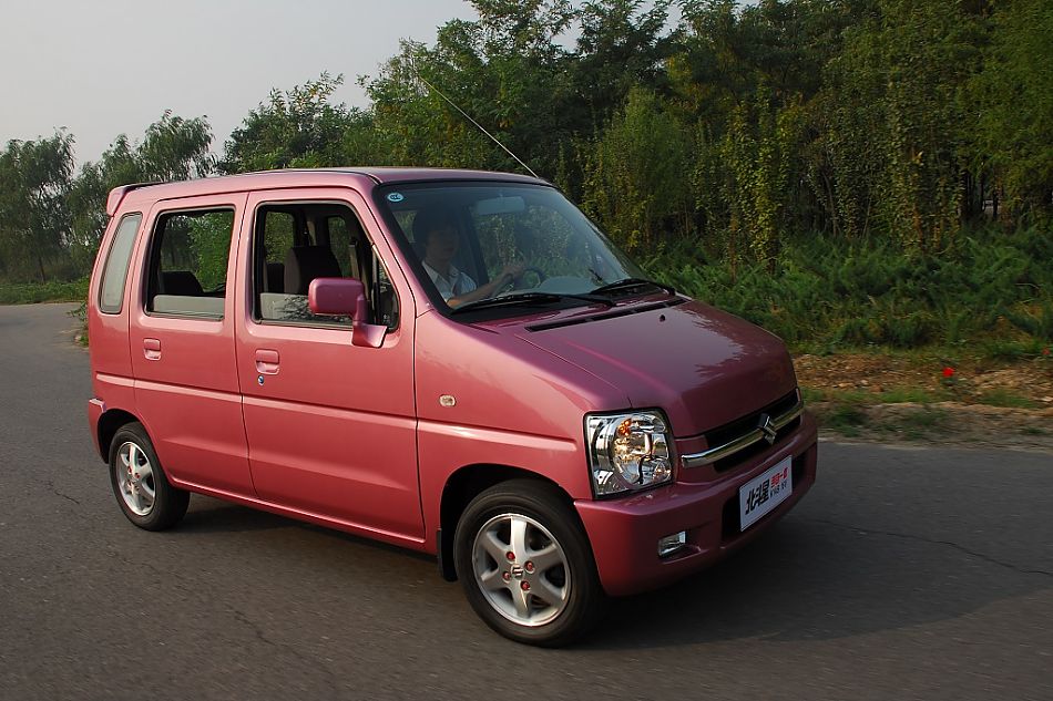 昌河铃木手自一体版北斗星外观