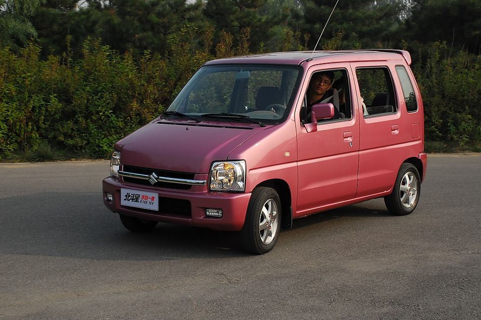 昌河铃木手自一体版北斗星外观