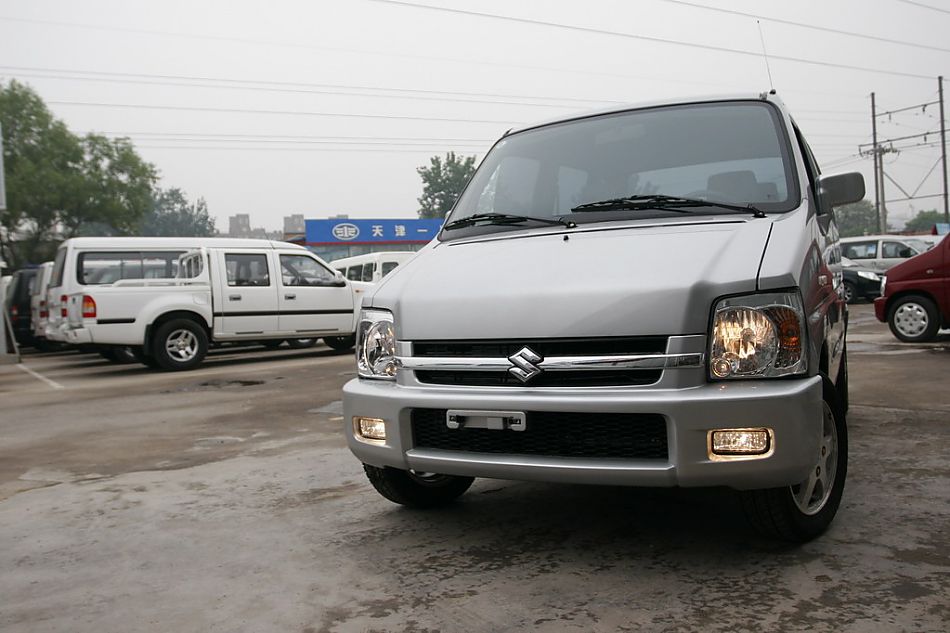 昌河铃木北斗星前脸