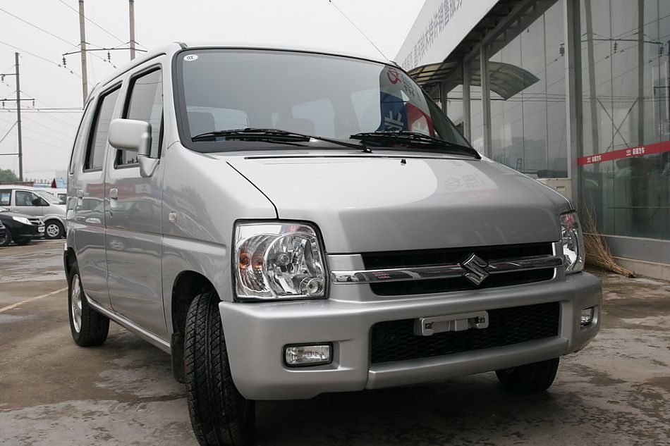 昌河铃木北斗星前脸