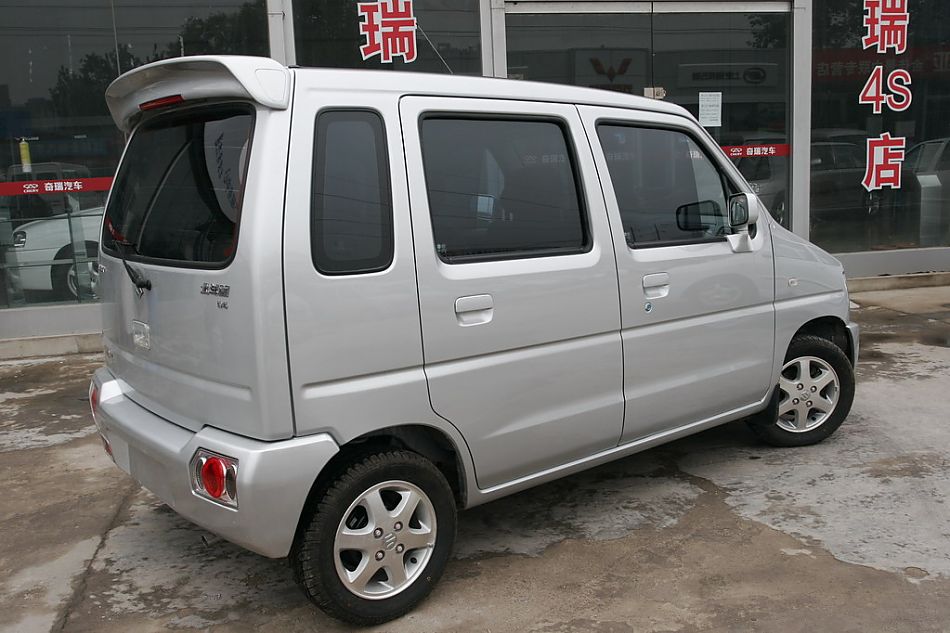 昌河铃木北斗星外观