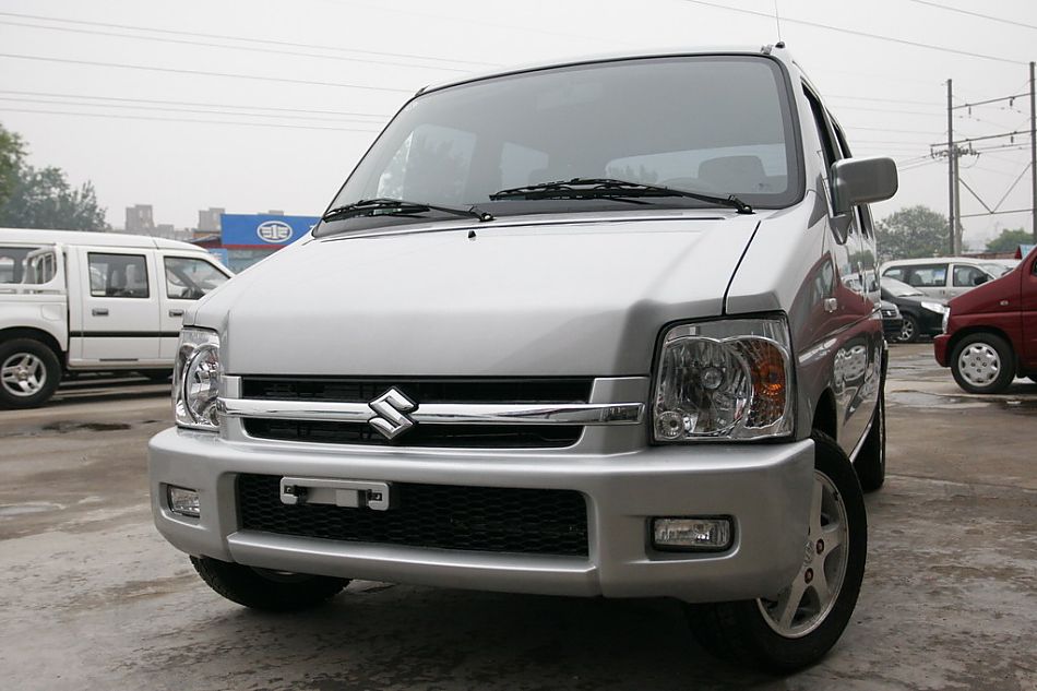 昌河铃木北斗星前脸