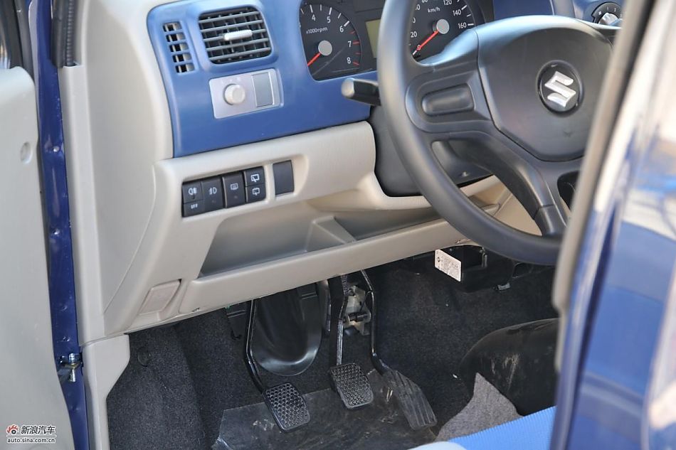 昌河铃木北斗星内饰