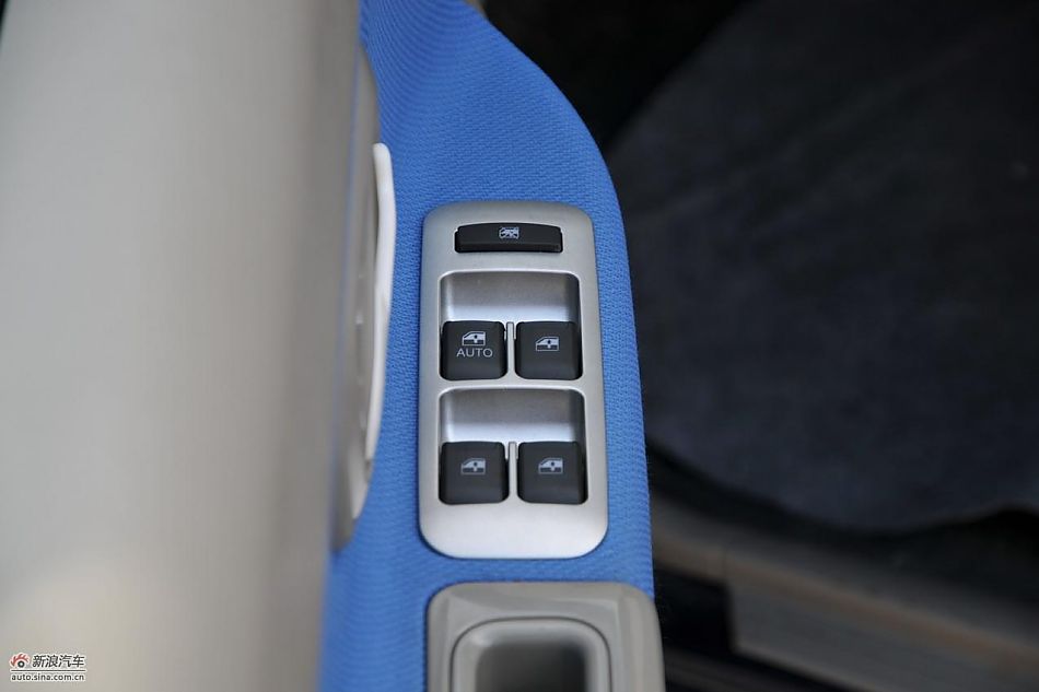 昌河铃木北斗星内饰