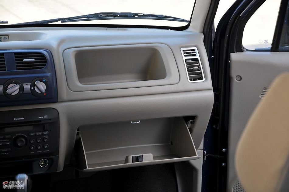 昌河铃木北斗星内饰