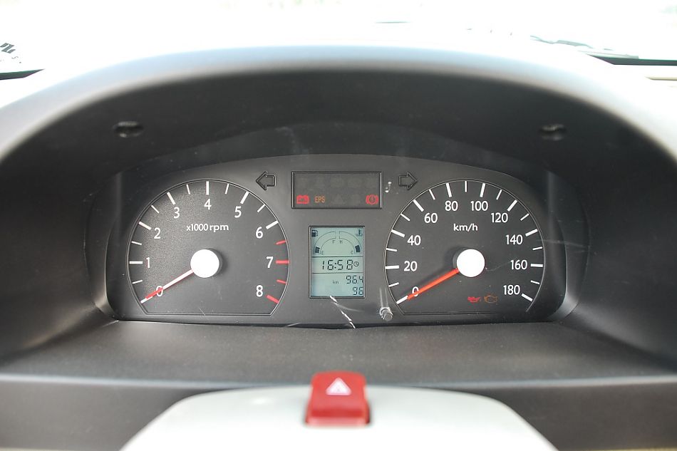 昌河铃木手自一体版北斗星内饰