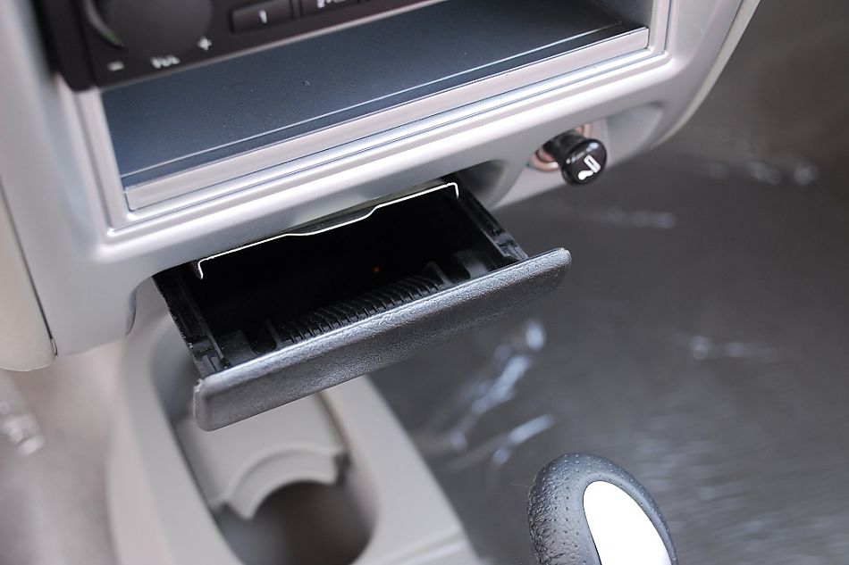 昌河铃木手自一体版北斗星内饰