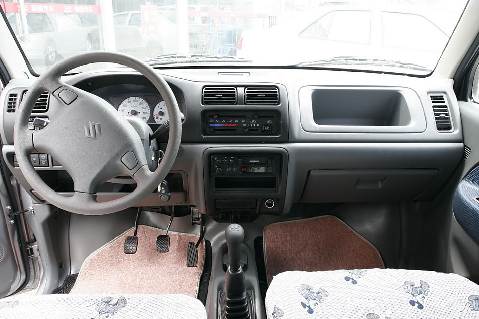 昌河铃木北斗星内饰