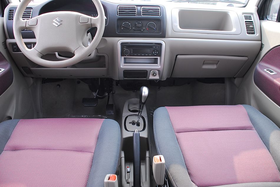 昌河铃木手自一体版北斗星内饰