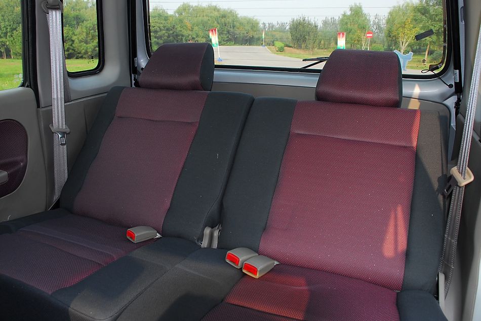 昌河铃木手自一体版北斗星内饰