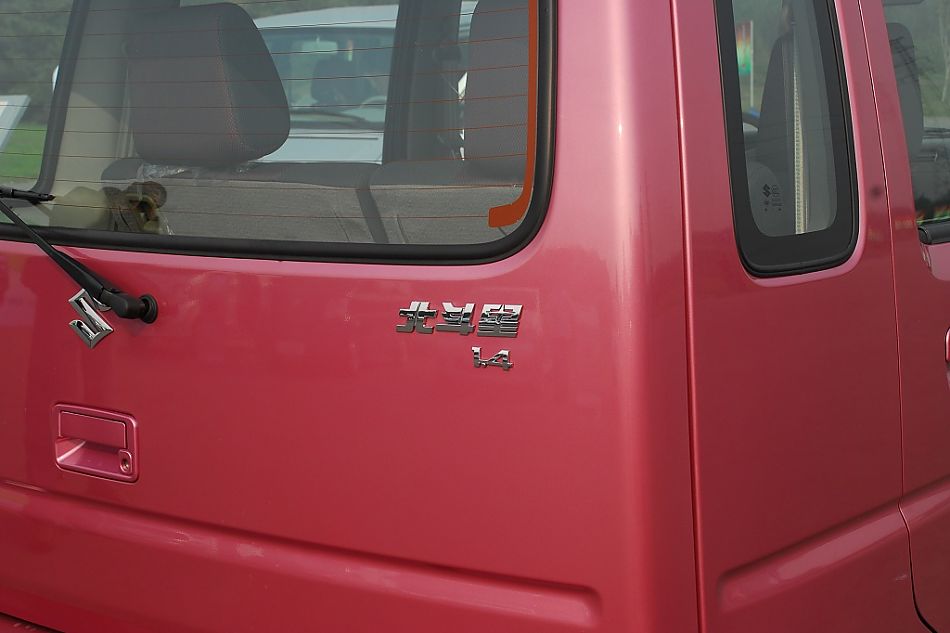 昌河铃木手自一体版北斗星外观