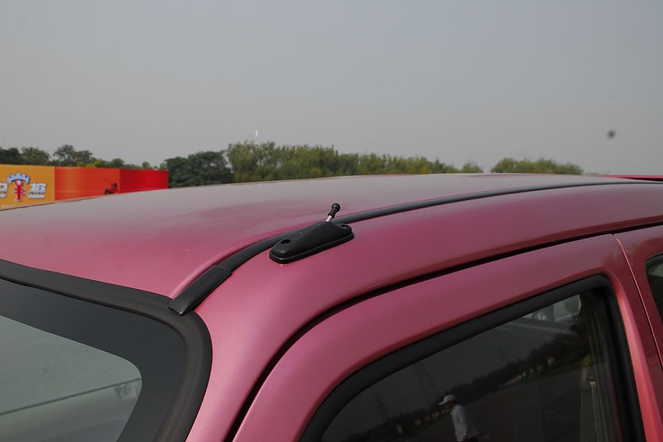 昌河铃木手自一体版北斗星外观