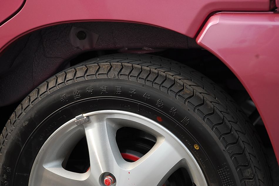 昌河铃木手自一体版北斗星外观