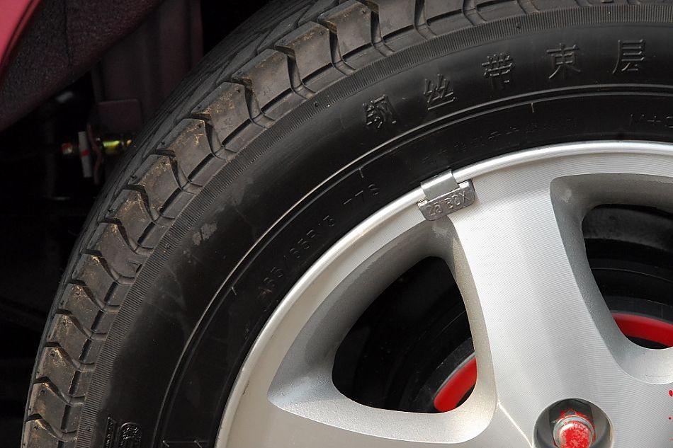 昌河铃木手自一体版北斗星外观