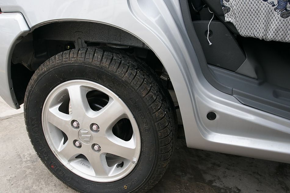 昌河铃木北斗星车轮