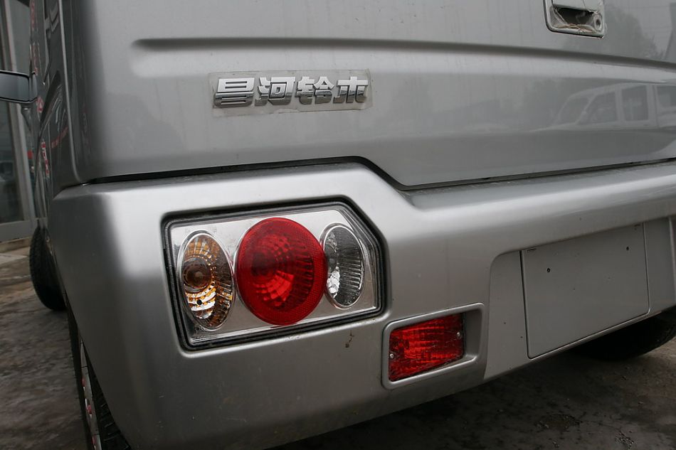 昌河铃木北斗星尾灯
