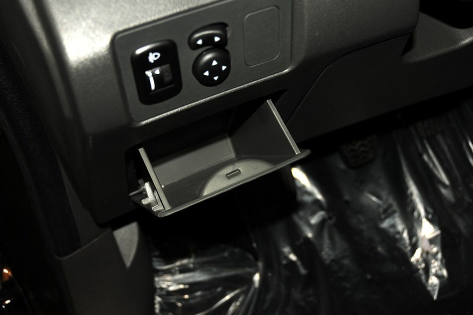 2014款 1.5L 手动精英型 内饰