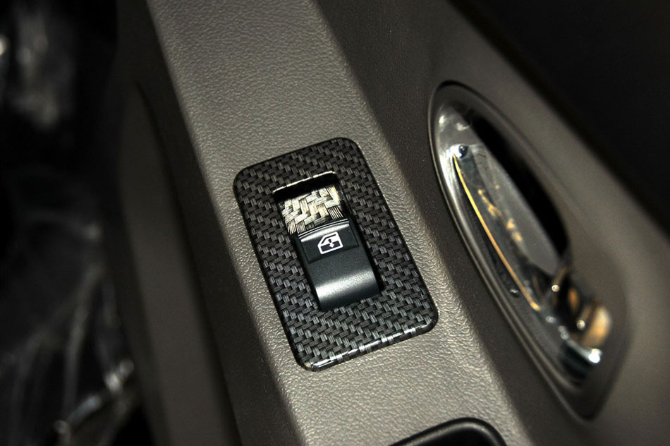 2014款 1.5L 手动精英型 座椅空间