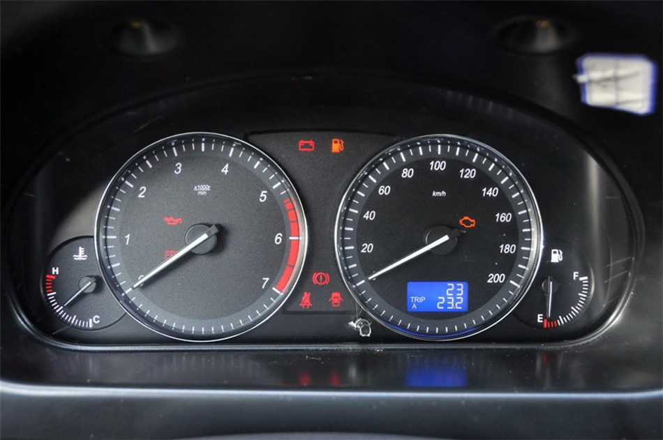 2013款北汽威旺M20乐尚型