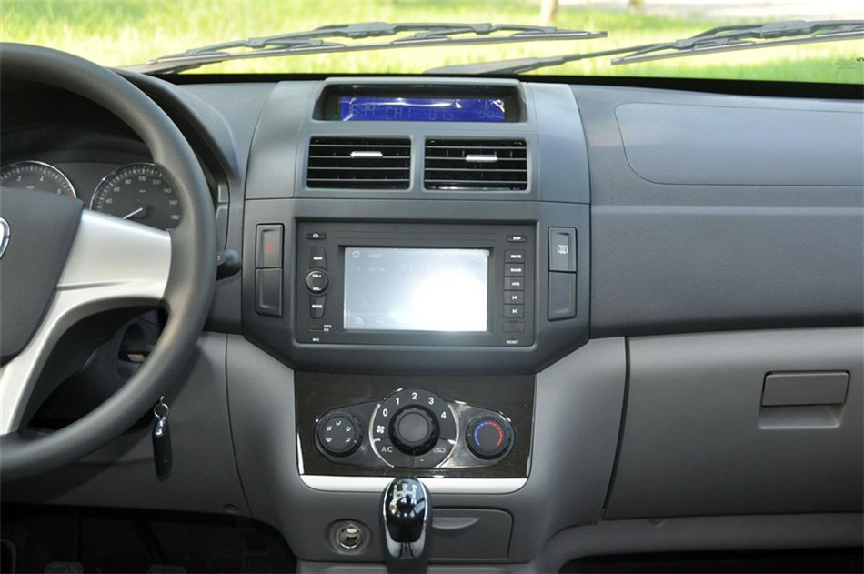 2013款北汽威旺M20乐尚型