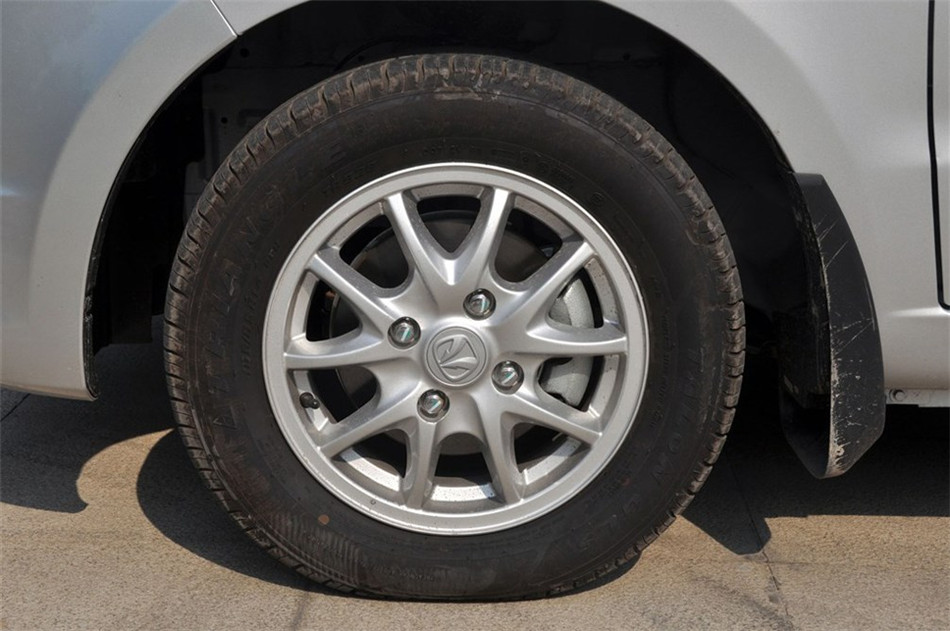 2013款北汽威旺M20乐尚型