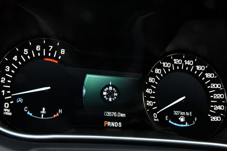 2015款 2.0T 尊雅版 内饰