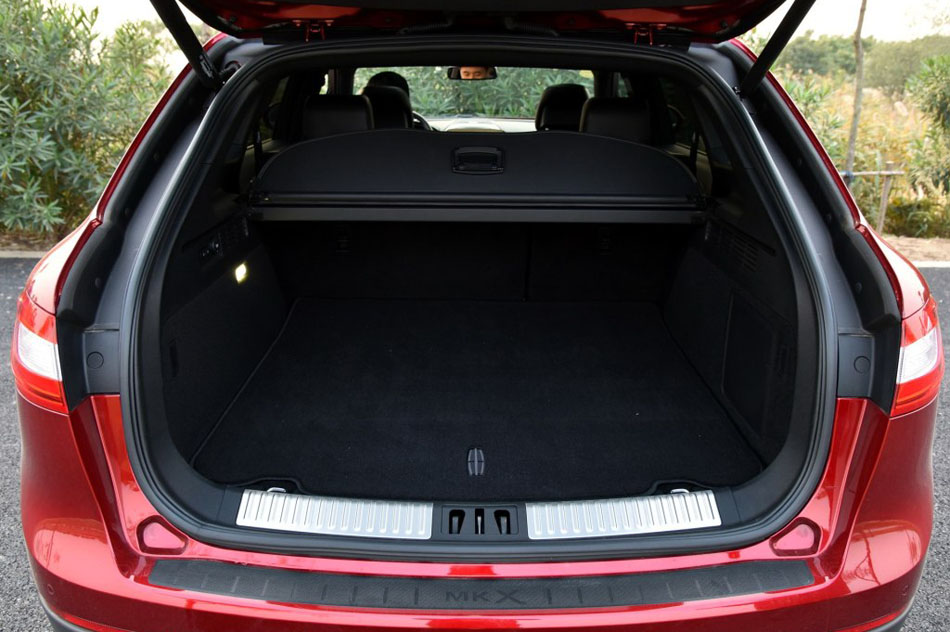 2015款 2.0T 尊雅版 座椅空间