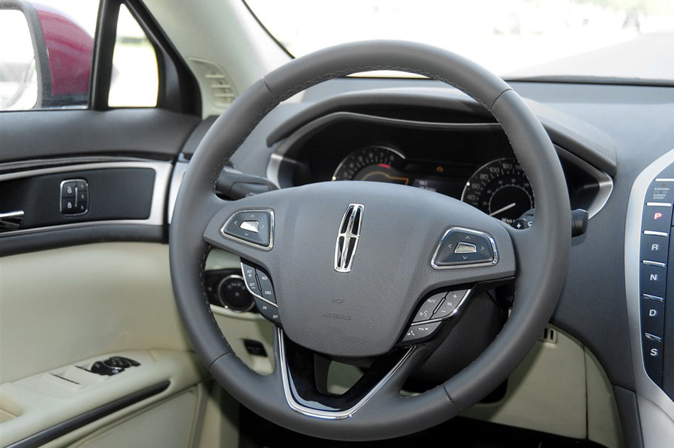 2014款 2.0T 尊享版 内饰