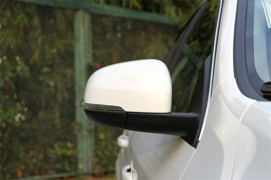 2014款沃尔沃S60L 2.0T自动T5智驭版