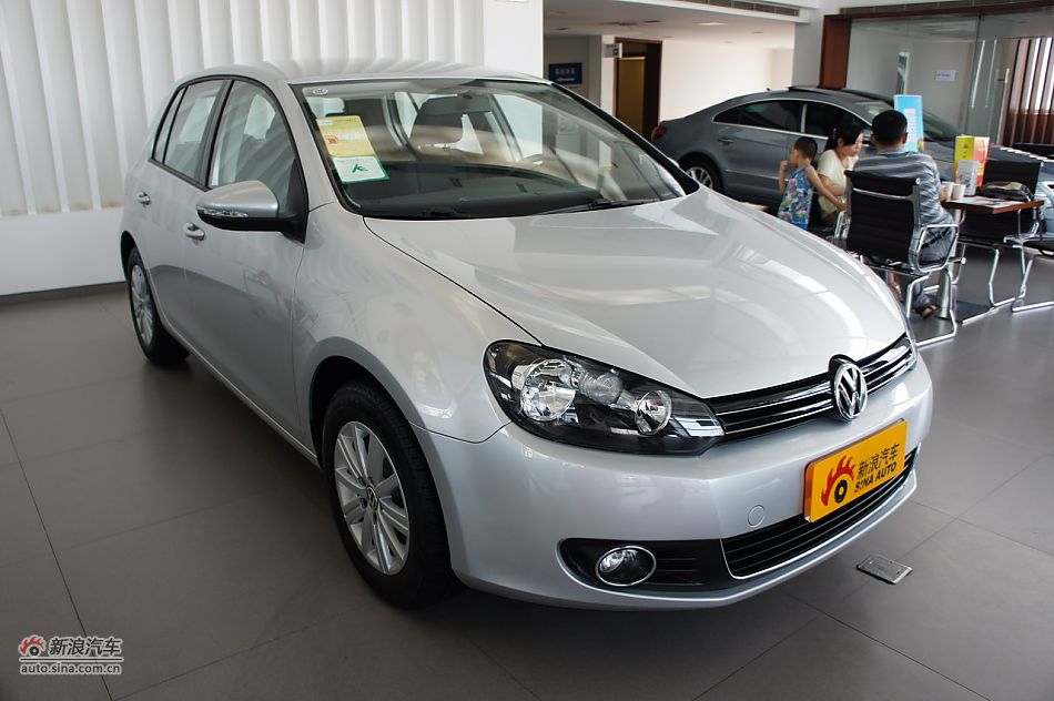 2011款高尔夫1.6手动时尚型