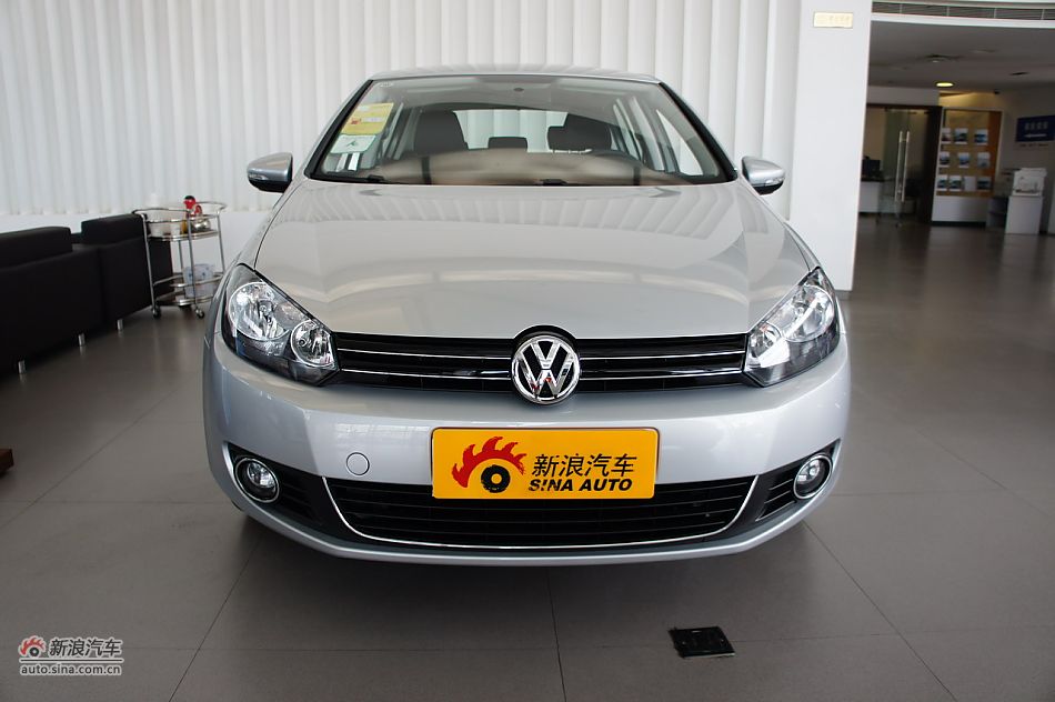 2011款高尔夫1.6手动时尚型