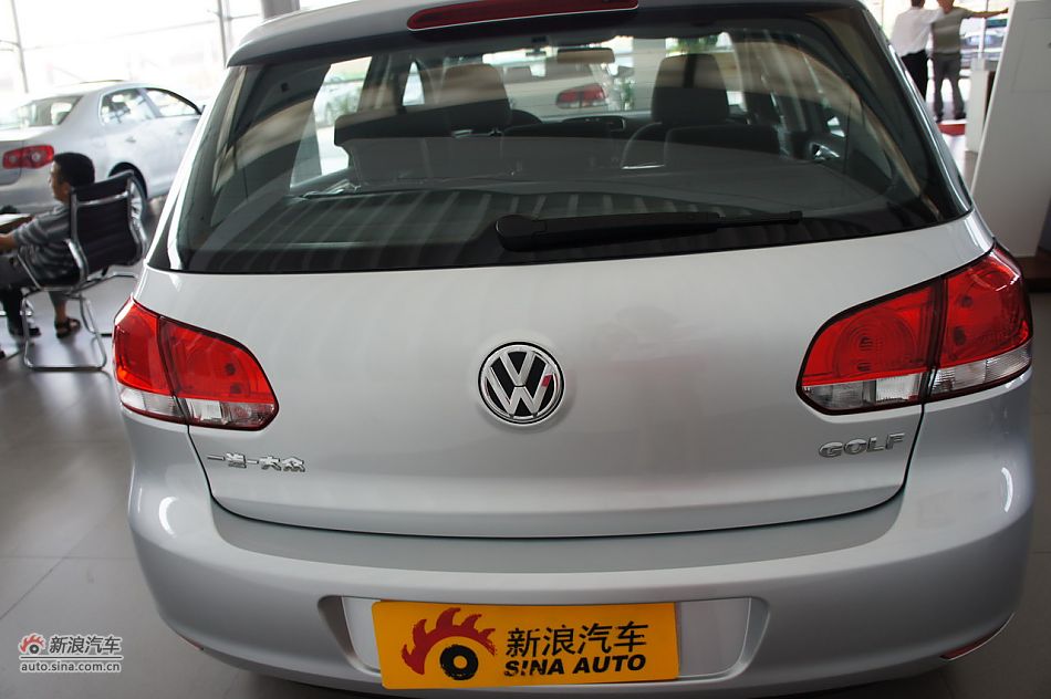2011款高尔夫1.6手动时尚型
