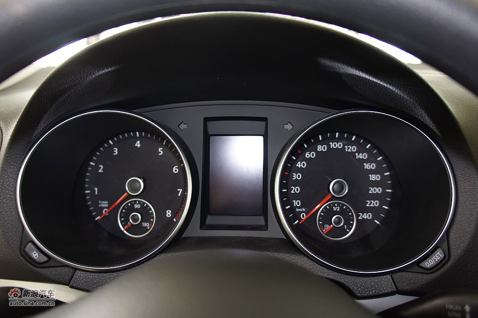 2011款高尔夫1.6手动时尚型