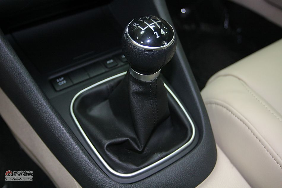 2010款高尔夫1.6L手动舒适型