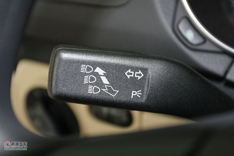 2010款高尔夫1.6L手动舒适型