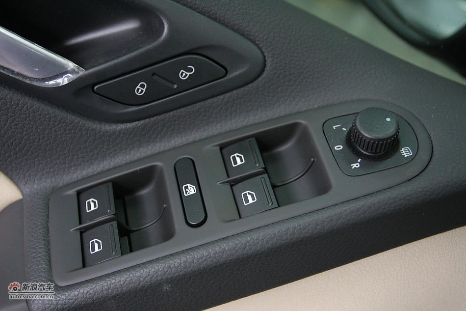 2010款高尔夫1.6L手动舒适型