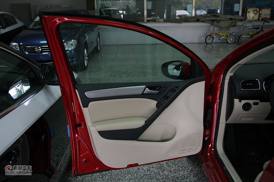 2010款高尔夫1.6L手动舒适型