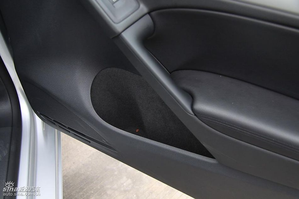 一汽大众新高尔夫内饰实拍图