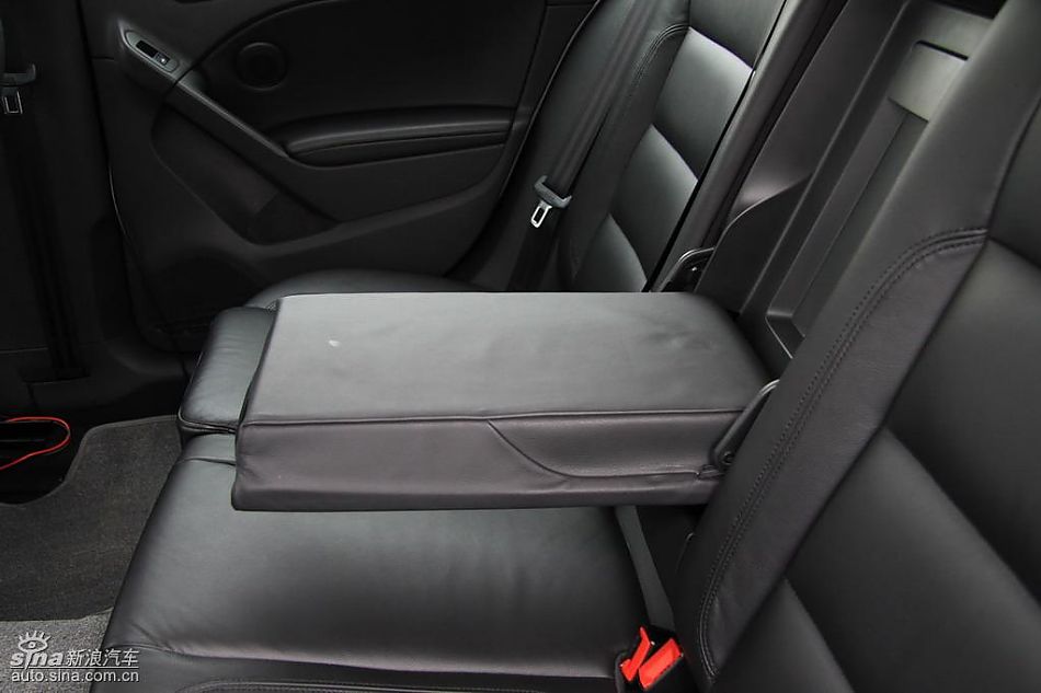 一汽大众新高尔夫内饰实拍图