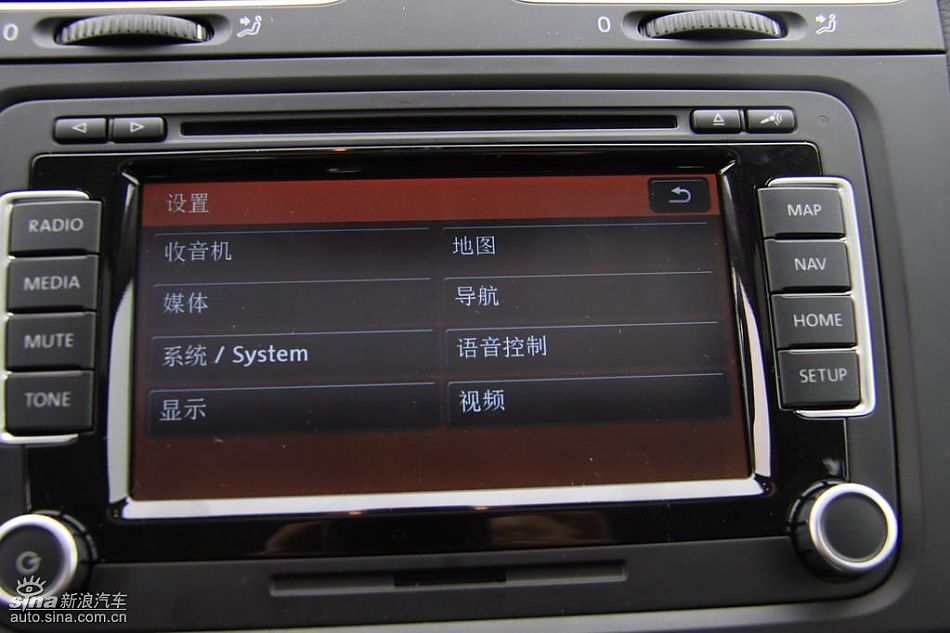 一汽大众新高尔夫内饰实拍图